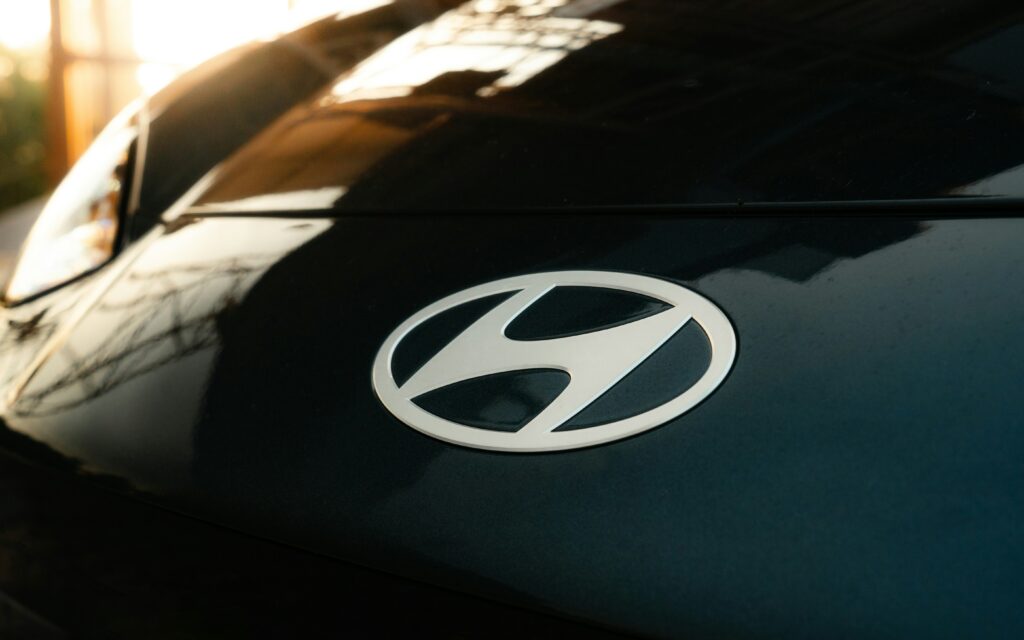 hyundai motors logo