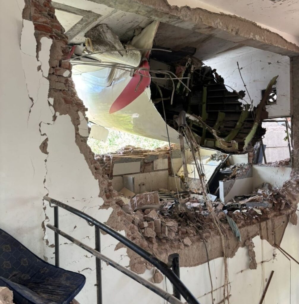 plane crash pics